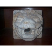 marmol travertino ( leoncito tallado ) a mano