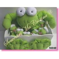 Cajas porta cosmsticos decoradas presentadas con souvenirs 