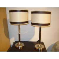 VELADOR PLATIL CON CUERO MARRON CON PANTALLA NATURAL COSIDA