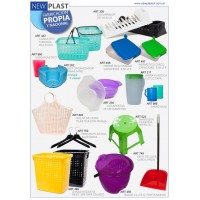 Baldes/Escurridor/Jarras/Vasos Plasticos/Banquetas