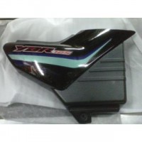 Cacha Lateral Yamaha Ybr 125 Negra Derecha - Dos Ruedas Moto