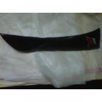 Cubre Piernas Maverick Supra 125 Negro Derecho Exterior