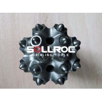 Extensa gama de herramientas de perforacin para equipos de martillo en cabeza. Adaptadores, barras, manguitos y bocas