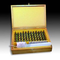 CAJA DE MADERA CON 60 BOQUILLAS