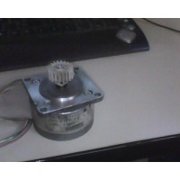 motor paso a paso NEMA 23 de baja potencia