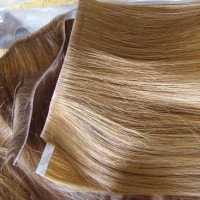 EXTENSIONES ADHESIVAS DE CABELLO NATURAL EN TIRA DE APROX 1 METRO DE ANCHO + ROLLO ADHESIVO